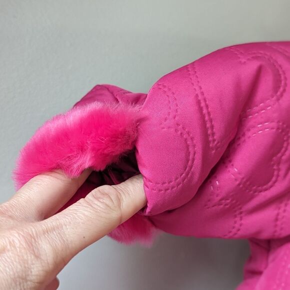 Rothschild Faux Fur Lined Quilted Snowsuit Stitched‎ Heart Puffer Baby 6-9 Mos - Picture 8 of 8